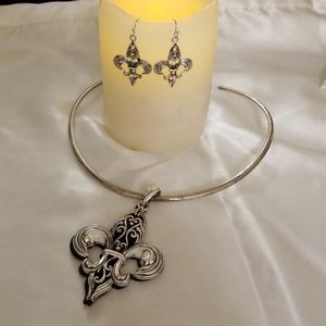 Fleur de lis  pendant & earrings